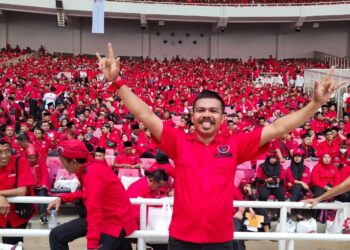 Puncak Bulan Bung Karno, Lautan Massa PDIP Merahkan GBK, Maluku Teriakan Yel – Yel Kemenangan Ganjar
