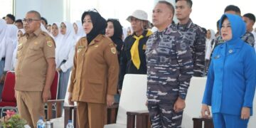 Bupati Bursel Bersama Brigjen TNI Said Latuconsina membuka jambore Pencinta Alam Ke 25 Dan Sosialiasi TNI- AL