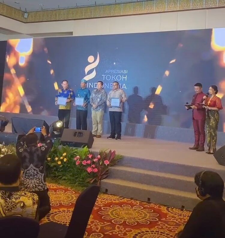 Apresiasi Tokoh Indonesia 2023, Bupati Safitri Mendapat Penghargaan