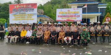 Kapolres Bursel Pimpin Apel Gelar Pasukan Operasi Mantap Brata Salawaku 2023 -2024