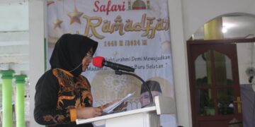 Safari Ramadhan Di Desa Wali, Bupati Safitri Santunani Anak Yatim