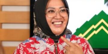 Bupati Bursel Raih Penghargaan Indonesia Global Awards 2024