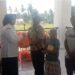 Jelang Natal Pemda Bursel Bantu Warga Kurang Mampu