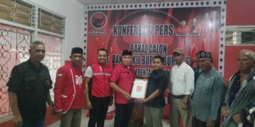 Balon Wakil Bupati Frits P Lesnussa Resmi Mendaftar Di PDIP