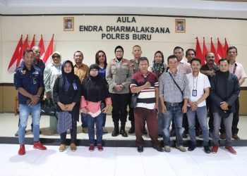 Kapolres Buru Ajak Insan Pers Coffee Morning