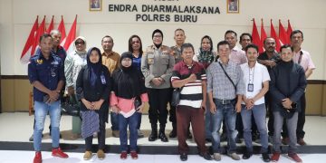 Kapolres Buru Ajak Insan Pers Coffee Morning