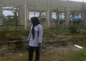 Dicap Bermasalah Kepala Diknasbud  Buru kena Sindir, “Jangan Sampai Jatuh Terguling Guling”