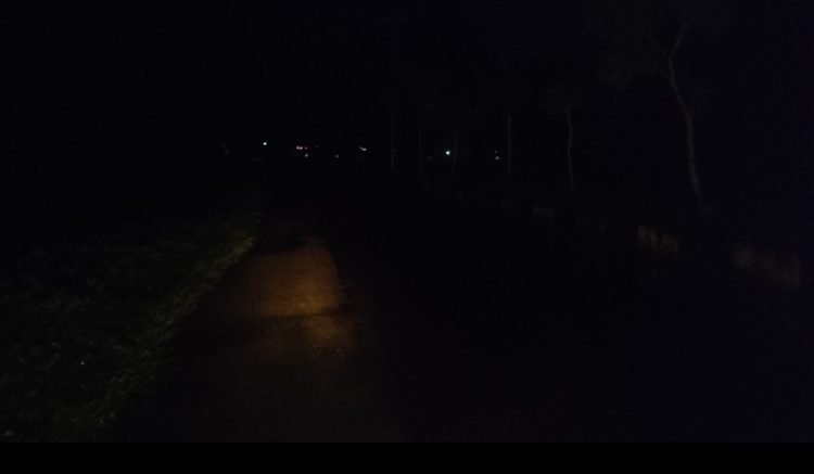 Lampu Jalan di Pusat Kota Namrole Tidak Berfungsi, Bupati Bursel Diminta Evaluasi Kinerja Kadishub