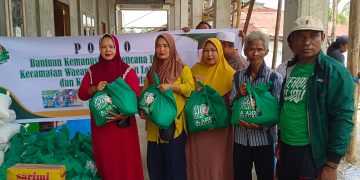Tamang BAE Aziz Hentihu Bagikan Ribuan Paket Sembako ke Korban Banjir
