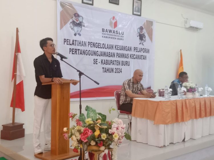 Panwascam di Buru Diminta Berhati-hati Dalam Mengelola Keuangan