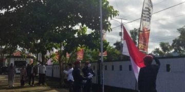 Peringati HUT RI ke 79, KPU Bursel Gelar Upacara Bendera