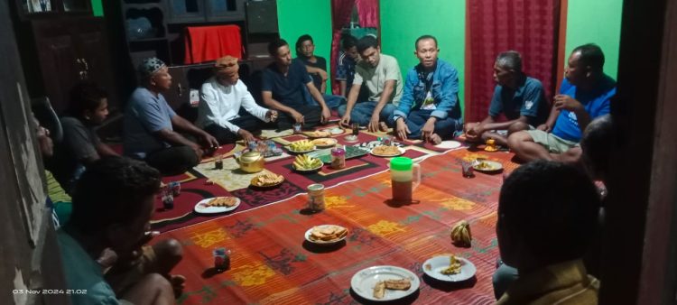 Tokoh Buton Buru Ajak Warga Pilih Cabup Aziz Hentihu Karena Hatinya Luas Dan Bijaksana