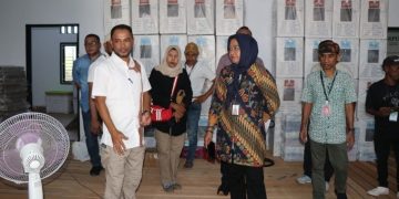 Bupati Safitri Bersama Ketua KPU Tinjau Kesiapan Gudang Logistik Pilkada 2024