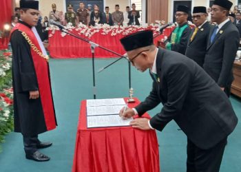 Ketua DPRD Buru : Pers Harus Selalu Kritis Dan Menyejukan