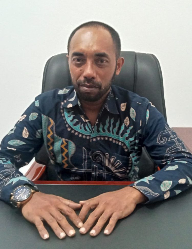 Terbongkar, Ketua KPU Buru Diduga Coblos Dua Kali di TPS Kota Namlea