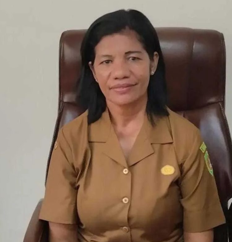 Kepala  SMAN 1 Ambon Berkomitmen Menata Sekolah Lebih Baik