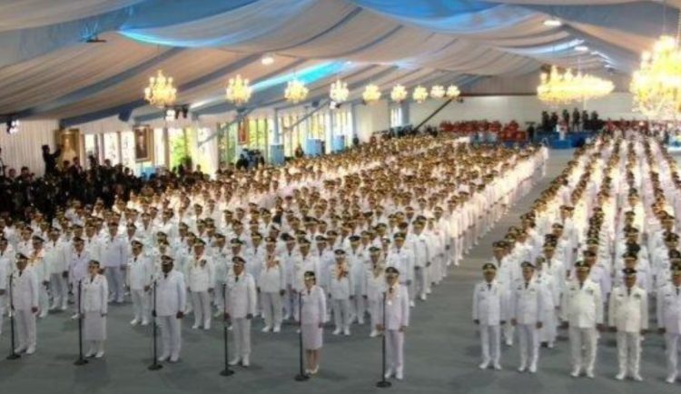 Prabowo Resmi Lantik 961 Kepala Daerah dan Wakil Serentak di Istana