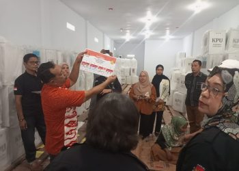 Faisal Amin : 615 Surat Suara untuk PSU di TPS 02 Debowae Telah Dilipat