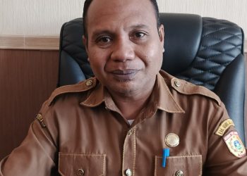 Kadis Pendidkan Bursel, Mumin Tomanussa Minta Siswa Tetap Belajar di Rumah Saat Libur Lebaran