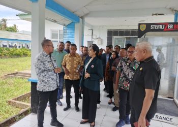 Bupati La Hamidi Dan Ketua DPRD Bursel Tinjau RSUD Dr. Salim Alkatiri