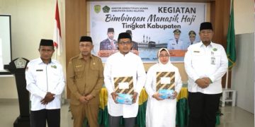 Dr.H. Yamin Kakanwil Kementerian Agama Buka secara resmi Manasik Haji di Bursel, Ini Pesannya