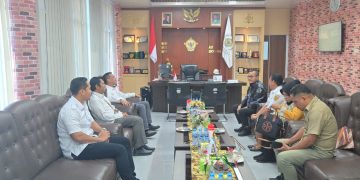 Bupati Bursel Gelar Pertemuan Dengan BPK RI Provinsi Maluku Bahas Pengawasan Keuangan dan Target WTP