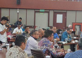 Bupati Bursel Kolaborasi Dengan Universitas Indonesia Bahas Program Pendidikan, Beasiswa dan Riset