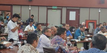 Bupati Bursel Kolaborasi Dengan Universitas Indonesia Bahas Program Pendidikan, Beasiswa dan Riset