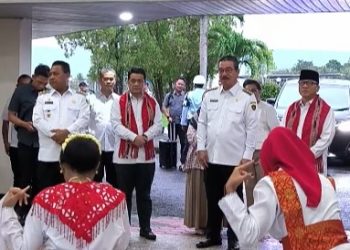Menteri dan Wamen Desa dan PDT Bersama Wakil Menteri Koperasi RI Ferry Juliantono Kunjungi Maluku