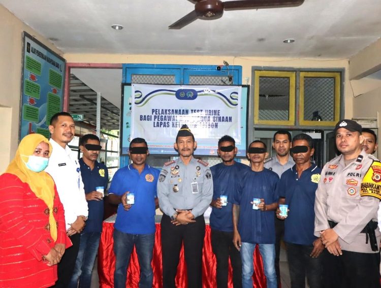 Komitmen Bersih Narkoba, Lapas Ambon Gandeng BNN, Dinkes, dan Polsek Baguala Gelar Tes Urine Massal