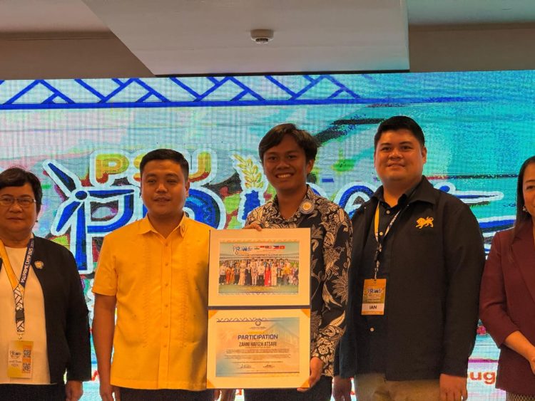 Zahni Hafizh Atsari Mahasiswa Asal Sidoarjo Raih Prestasi Best Project Proposal dan Best Presentation di Filipina