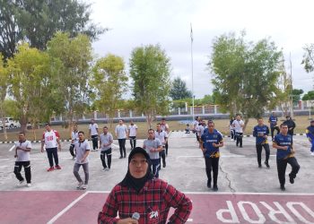 Rajut Kebersamaan, Pegawai dan DWP Lapas Namlea Senam Bersama
