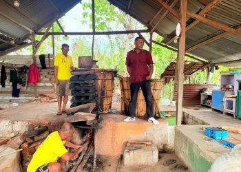 Optimalkan Produk UMKM, Lapas Namlea Intensifkan Produksi Minyak Kayu Putih LAPANAM