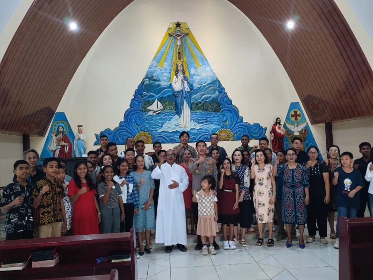 Pesan Kamtibmas Kapolsek Namlea Melalui Gereja saat Minggu Kasih, Jauhi Miras dan Hidup Toleransi