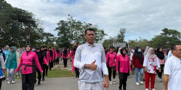 Hadiri Pembukaan Lomba HUT Kabupaten Buru Ke-26, Kalapas Namlea dan Jajaran Ikut Berbaur Dengan Forkopimda