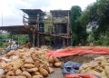 Membahayakan, Aktifitas Tong di Widit Kabupaten Buru   Ancam Cemari Ratusan Ha Sawah Dengan Limbah Beracun