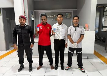 Jalani Tes Urin, Petugas dan Warga Binaan Lapas Namlea Bersinar