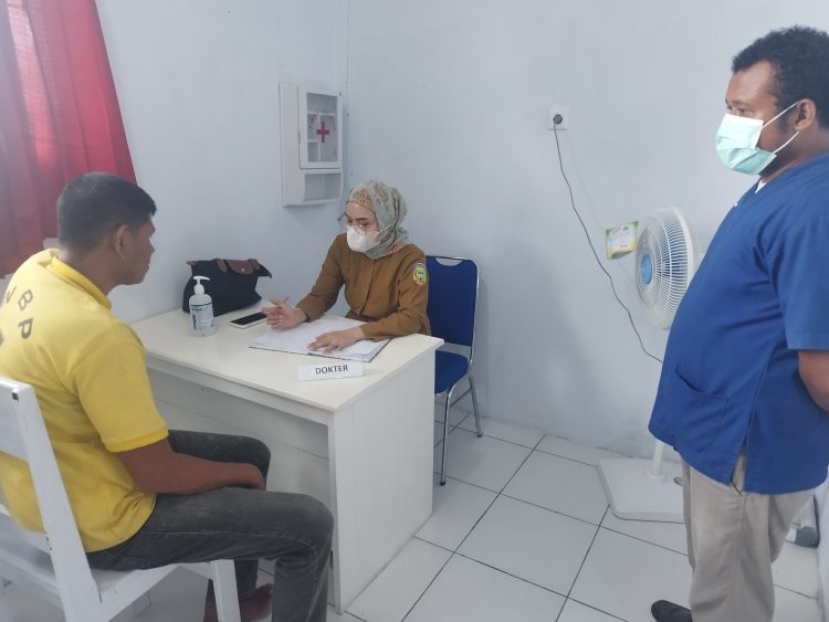 Cek Kondisi Warga Binaan, Lapas Namlea Laksanakan Skrining Rutin