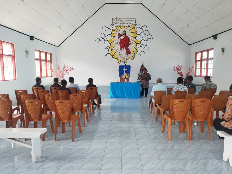 Lapas Namlea Gandeng Penyuluh Kemenag Buru Gelar Ibadah Adventus, Warga Binaan Diajak Benahi Diri