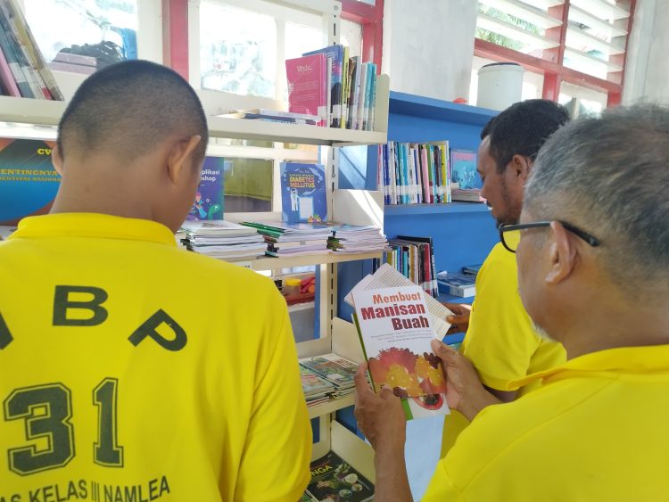 Hadirkan Ratusan Koleksi Buku Baru, Menambah Semangat Membaca WB Lapas Namlea