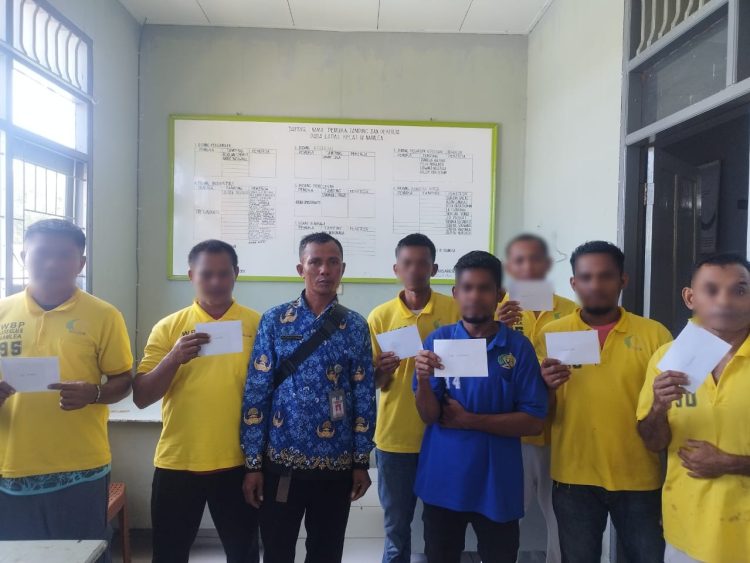 Hasil Kesuksesan Panen, Warga Binaan Lapas Namlea Kembali Terima Premi