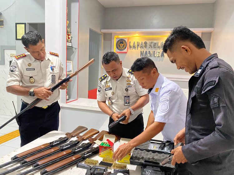 Tertib Administrasi, Lapas Namlea Lakukan Pendataan Senpi