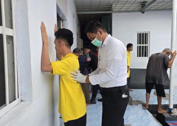 Tertibkan Barang Terlarang, Lapas Namlea Konsisten Gelar Razia Rutin