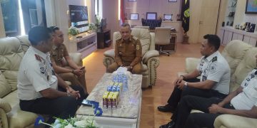 Minta Dukungan Pemkab, Kalapas Namlea Audiensi dengan Bupati Buru