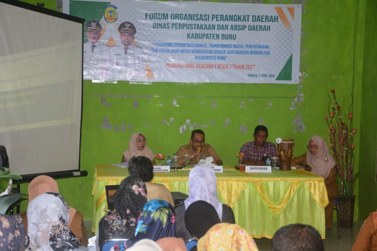 Asisten III Buka Kegiatan Forum OPD Dinas Perpustakaan dan Arsip Daerah Kabupaten Buru