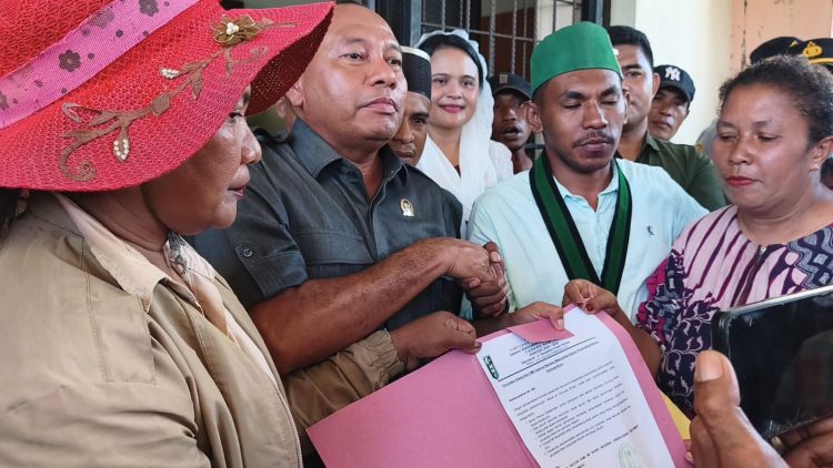 Wakil Ketua DPRD Buru Minta Gubernur Copot Kadis ESDM Maluku