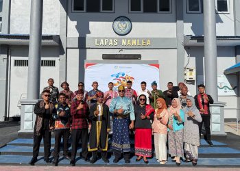 Pimpin Upacara Harganas, Kalapas Namlea Tekankan Peran Ayah dalam Membangun Generasi Unggul