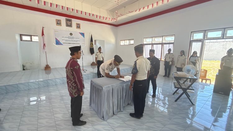 Kalapas Namlea Lantik Dua Pejabat Eselon V