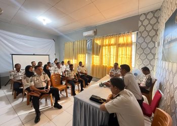 Perkuat Integritas, Kalapas Namlea  Briefing dan Berikan Arahan Strategis Bagi Pegawai