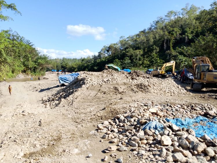 Biarkan Eksavator Beroperasi di Tambang Gunung Nona dan Sungai Waemkedan, GMPRI Kecam Kapolres Buru